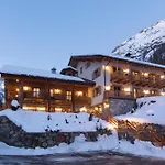Hotel Ellex Eco 3*