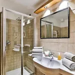 Ellex Eco Hotell 3*