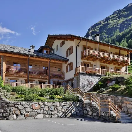 Ellex Eco Hotel 3*