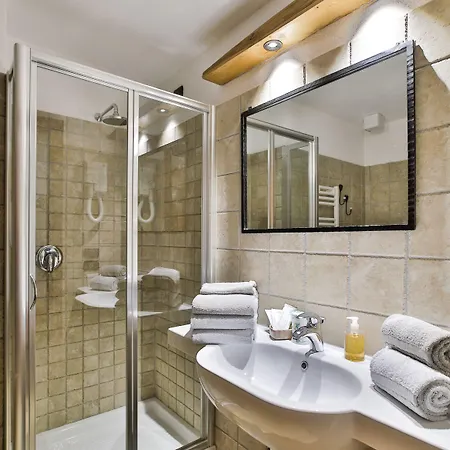 Hotel Ellex Eco 3*