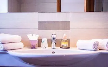Ellex Eco Hotel 3*