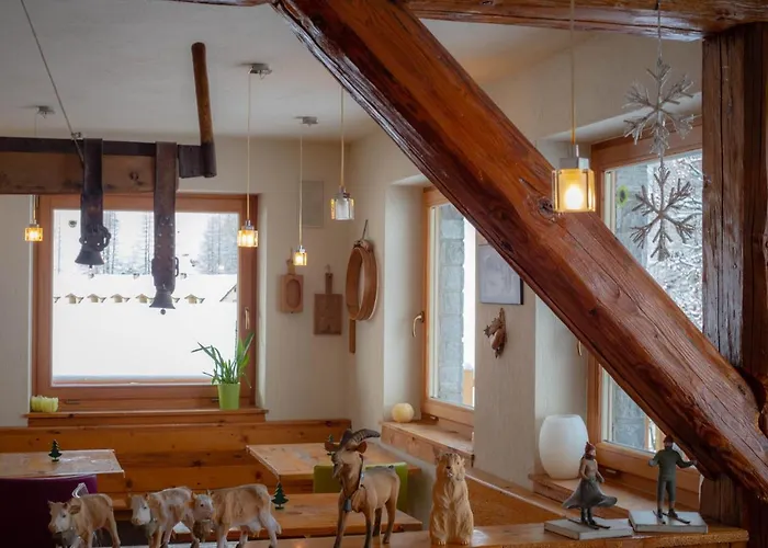 Ellex Eco 3* 格雷索拉特里尼泰